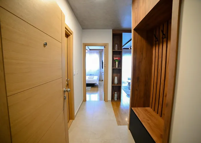 شقة Royal Lux 618 *