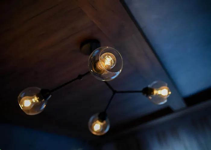 Royal Lux 618 زلاتيبور